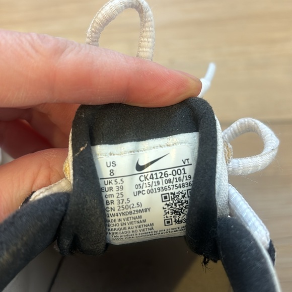 Nike Air Max 270 React - Picture 6 of 7